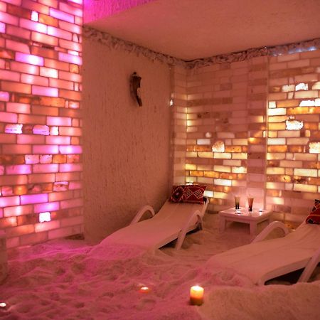 Tolip Hotel Alexandria Exterior foto A salt room