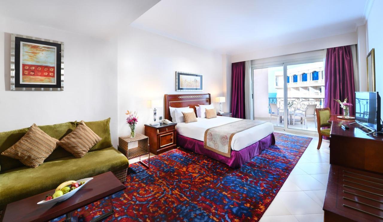Tolip Hotel Alexandria Exterior foto A room at the hotel