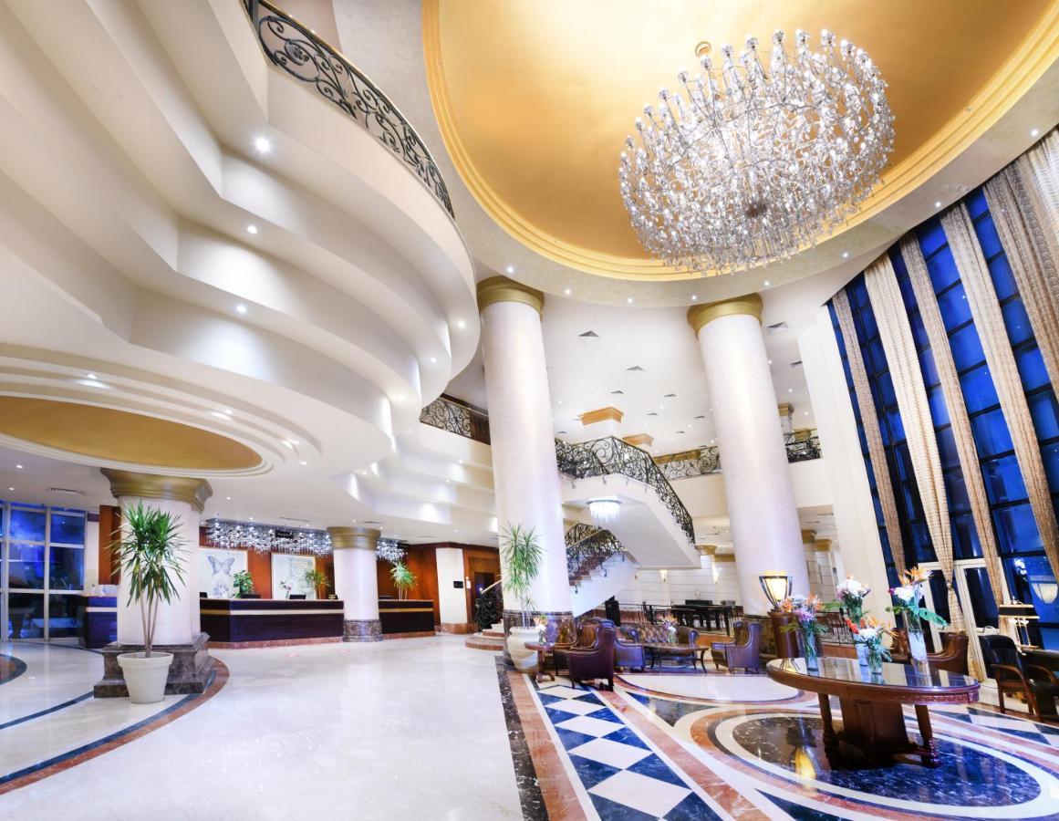 Tolip Hotel Alexandria Exterior foto The hotel lobby