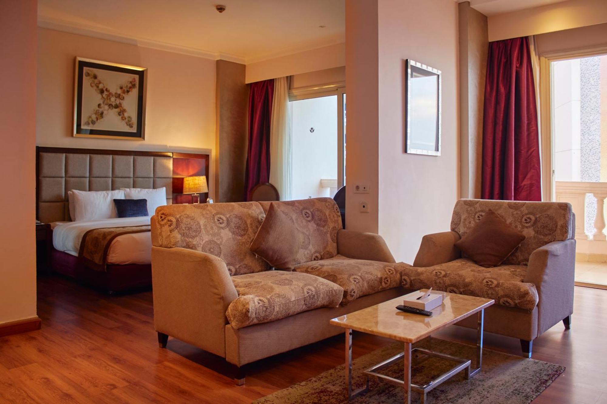 Tolip Hotel Alexandria Exterior foto A room at the hotel